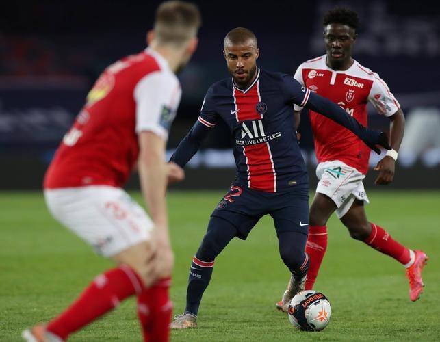 星空体育app官方网站-关于法甲战术变化迅速，精彩配合引发观众热潮的信息