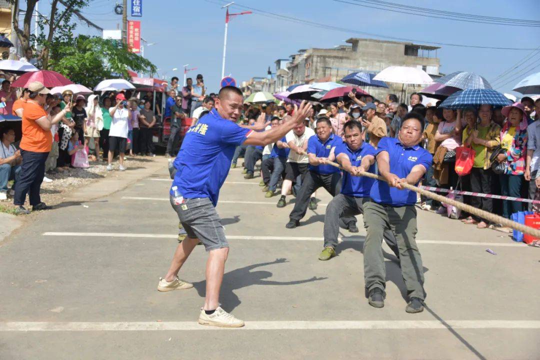 乡村特色竹竿挤拔河，传承传统民俗运动的简单介绍